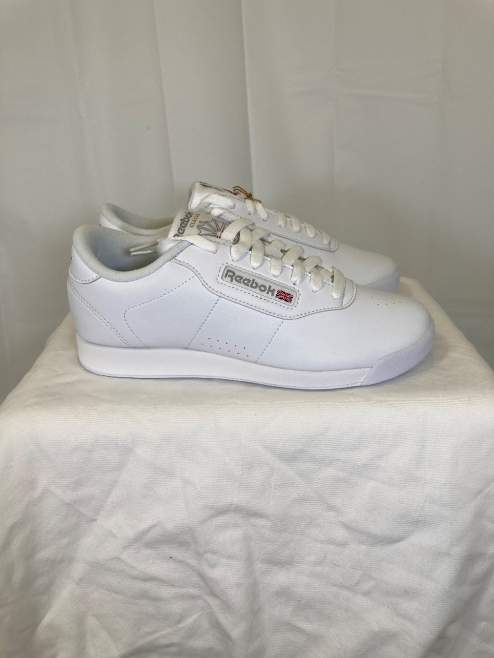 Reebok Princess Supreme 2 Shoes Womens Sz 7 NEVER WORN White/White